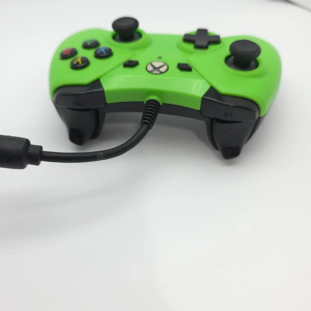 PowerA Wired Controller Xbox One Electric Green Plastic Textured Grip Retro